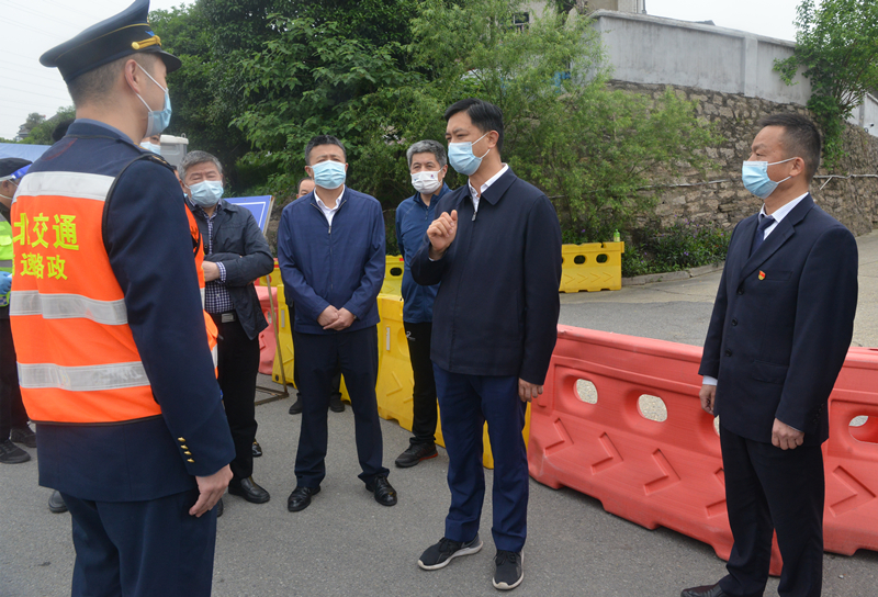 钟芝清检查节日期间安全生产和疫情防控工作-湖北省交通运输厅