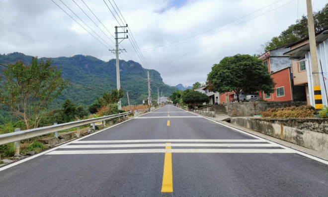 恩施公路全省第二鹤峰县再次交出普通国省道养护亮眼成绩